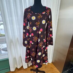 Vintage 1970s dress, dark brown, pink, orange white flowers, bell sleeves, 8 (M)